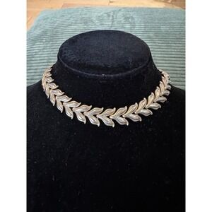 Trifari‎ Silver Gold Tone Leaf Necklace Vintage Costume Jewelry Choker Collar